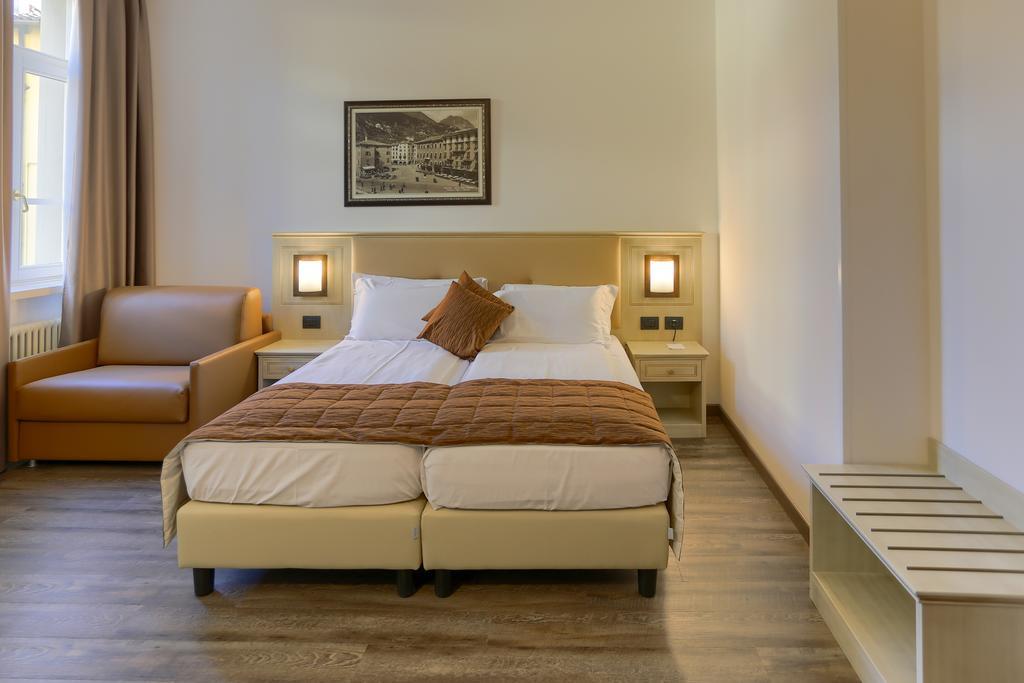Budget Double or Twin Room with Back View,688114032:JPEG