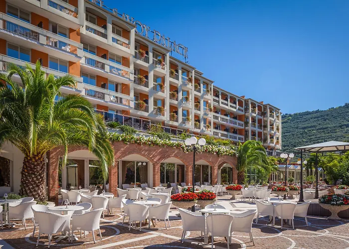 Kid friendly hotel Savoy Palace - Tonelli s